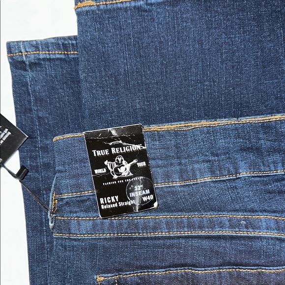 True Religion men’s Blue Jeans - Picture 4 of 4